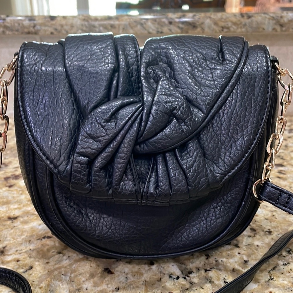 💙KIMCHI BLUE black crossbody purse.  OS - Picture 2 of 7